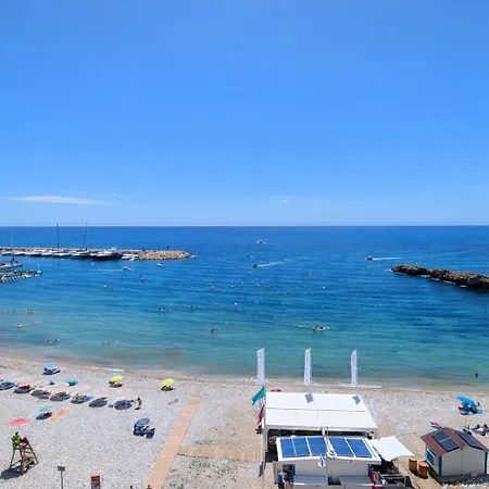 I Puerto Beach, Apartmán